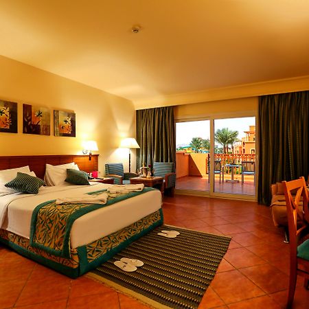 Hotel Charmillion Club Aquapark Sharm el Sheikh Esterno foto A room at the Hilton Sharm El Sheikh