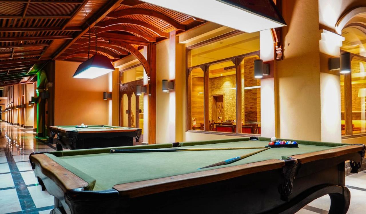 Hotel Charmillion Club Aquapark Sharm el Sheikh Esterno foto The pool table at the hotel