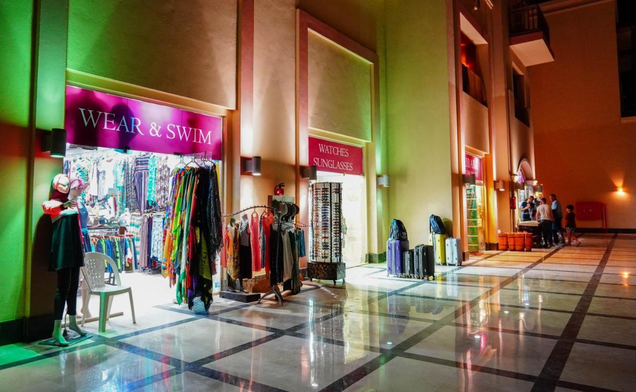 Hotel Charmillion Club Aquapark Sharm el Sheikh Esterno foto The interior of the mall